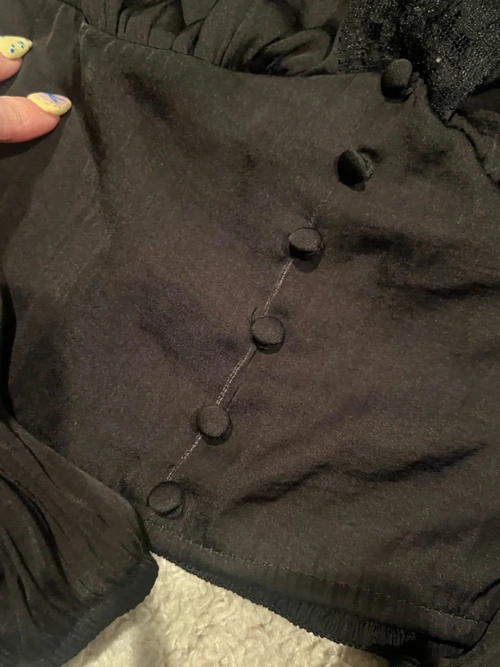 Black top - Picture 3 of 4